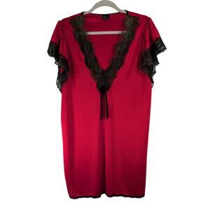 Vintage Stroke of Midnight Red with Green Lace Nightie, Size Medium